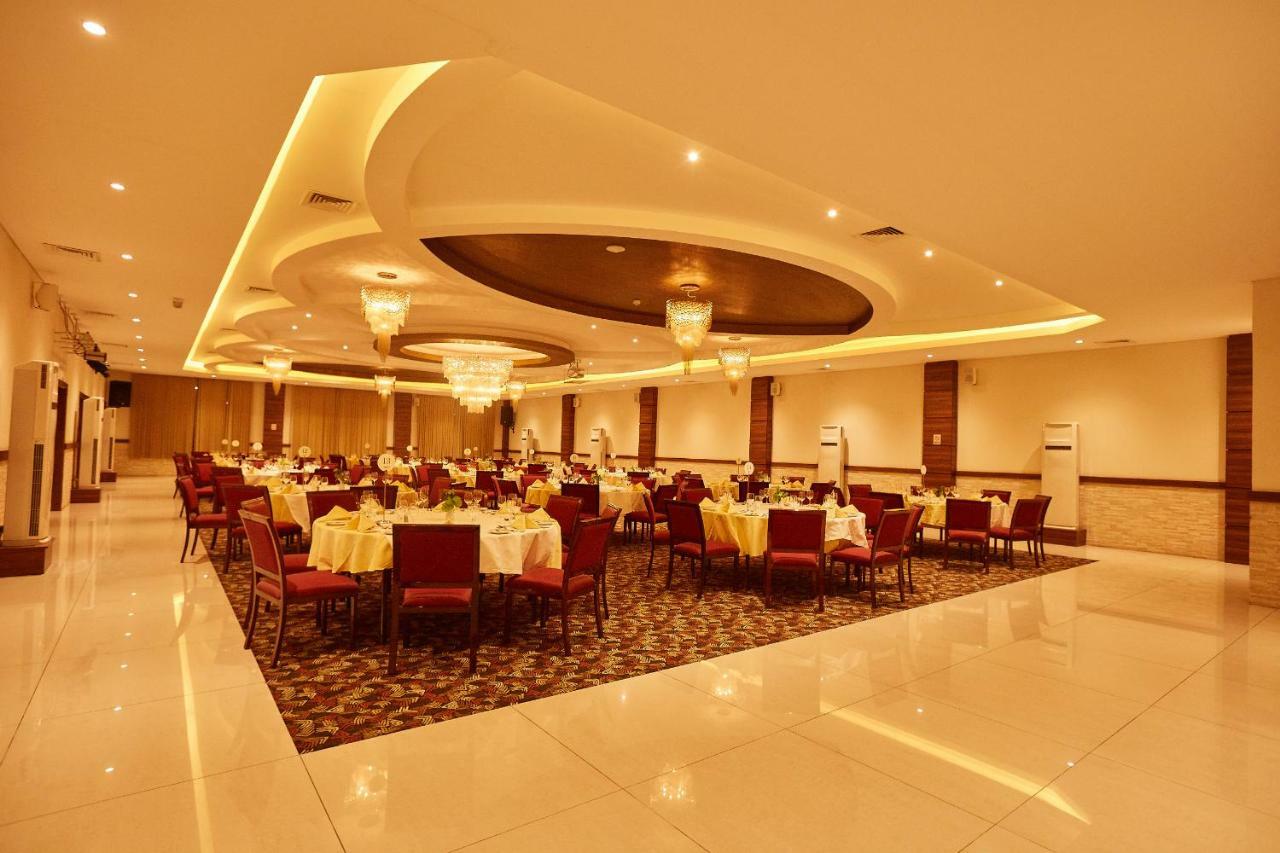 Bristol Palace Hotel Кано Екстериор снимка