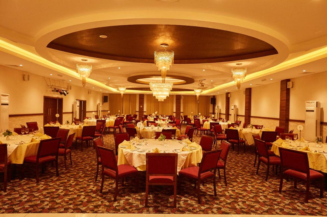 Bristol Palace Hotel Кано Екстериор снимка
