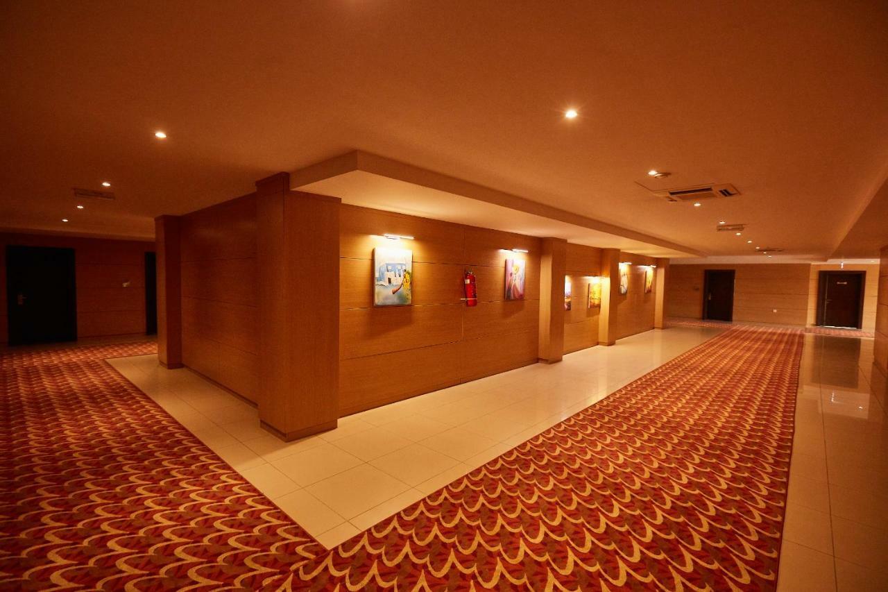 Bristol Palace Hotel Кано Екстериор снимка